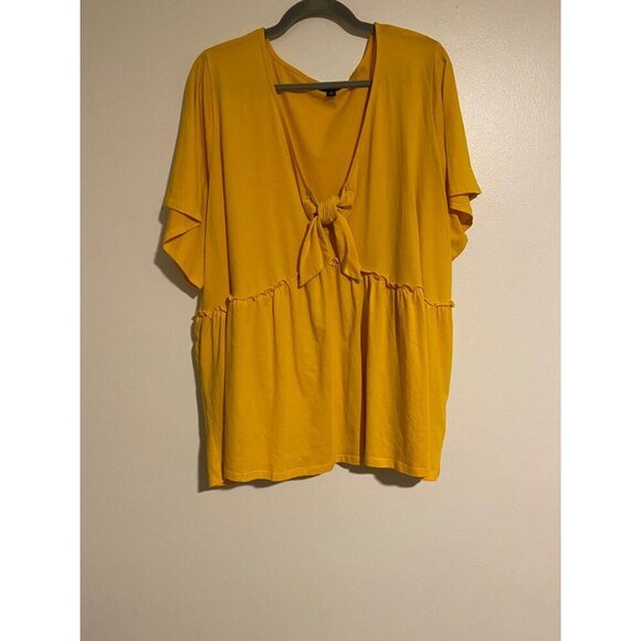 torrid Tops - Torrid Women’s Size 4 Plus Top V-Neck Knot Detail Short Sleeves Tunic Casual